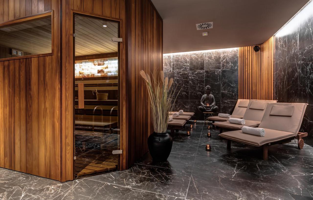 Hotel Central Park Подебрады Экстерьер фото
